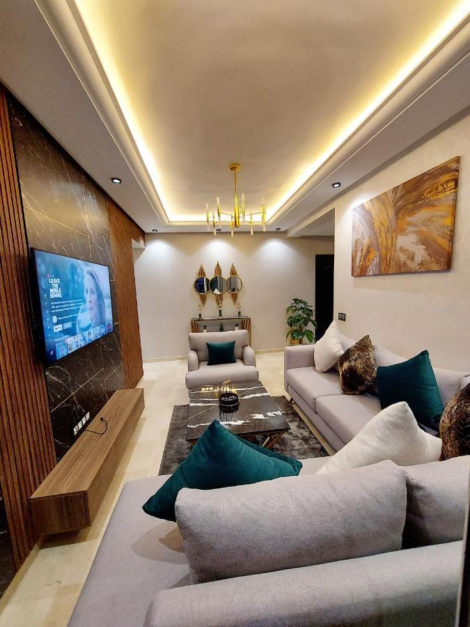 Modern Opposite The Hassan2 Mosque, Very Well Equipped And Stylish, 85 M2 With Gym And Direct Sea View With Underground Garage , Prohibits Unmarried Couples Of Arab Origin * Casablanca