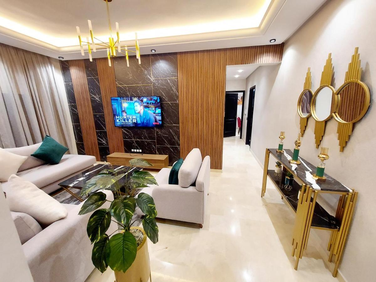 Modern Opposite The Hassan2 Mosque, Very Well Equipped And Stylish, 85 M2 With Gym And Direct Sea View With Underground Garage , Prohibits Unmarried Couples Of Arab Origin Apartment