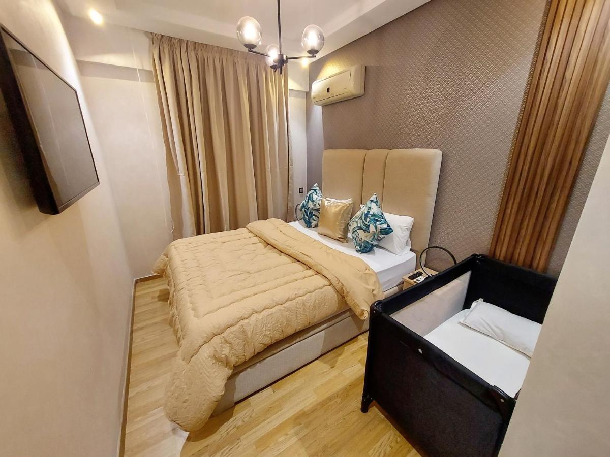 Apartment Modern Opposite The Hassan2 Mosque, Very Well Equipped And Stylish, 85 M2 With Gym And Direct Sea View With Underground Garage , Prohibits Unmarried Couples Of Arab Origin Casablanca