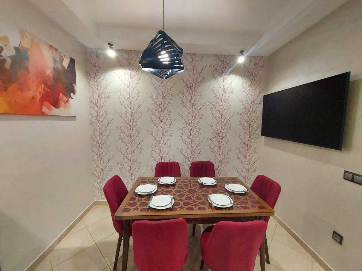 Modern Opposite The Hassan2 Mosque, Very Well Equipped And Stylish, 85 M2 With Gym And Direct Sea View With Underground Garage , Prohibits Unmarried Couples Of Arab Origin Apartment Casablanca