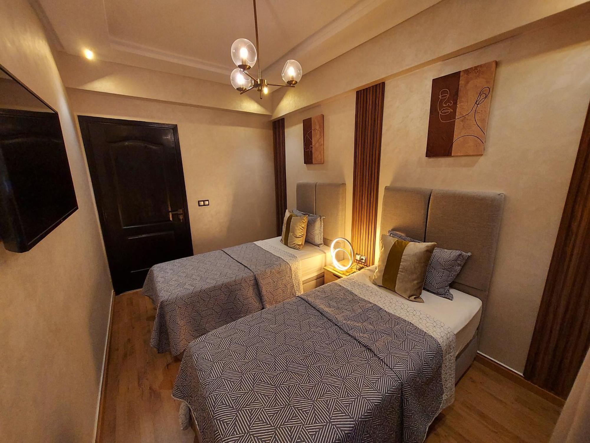 Modern Opposite The Hassan2 Mosque, Very Well Equipped And Stylish, 85 M2 With Gym And Direct Sea View With Underground Garage , Prohibits Unmarried Couples Of Arab Origin Casablanca